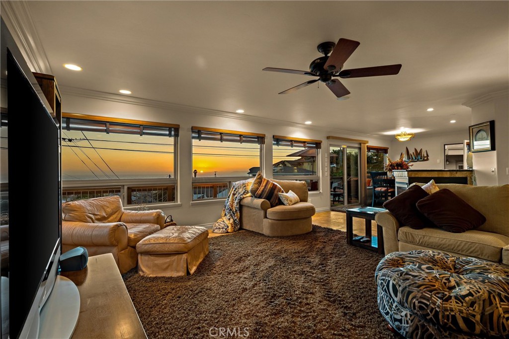 2560 Koa Avenue Property Photo 8