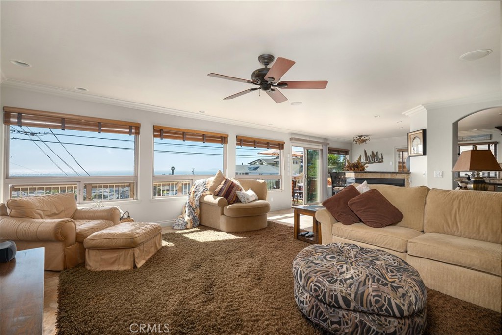 2560 Koa Avenue Property Photo 10