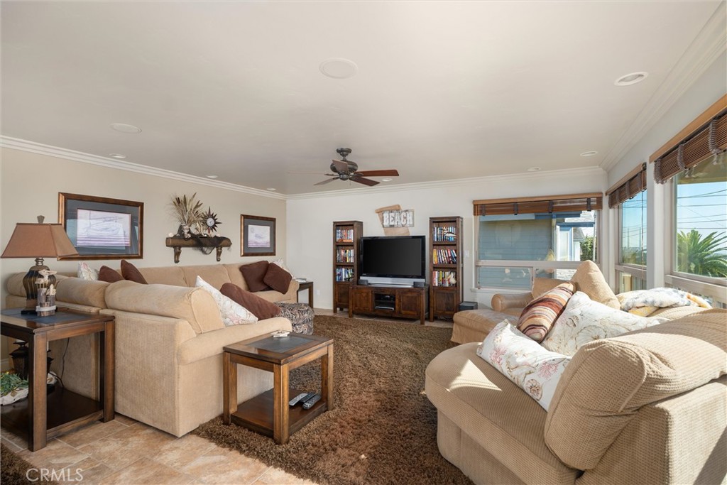 2560 Koa Avenue Property Photo 12