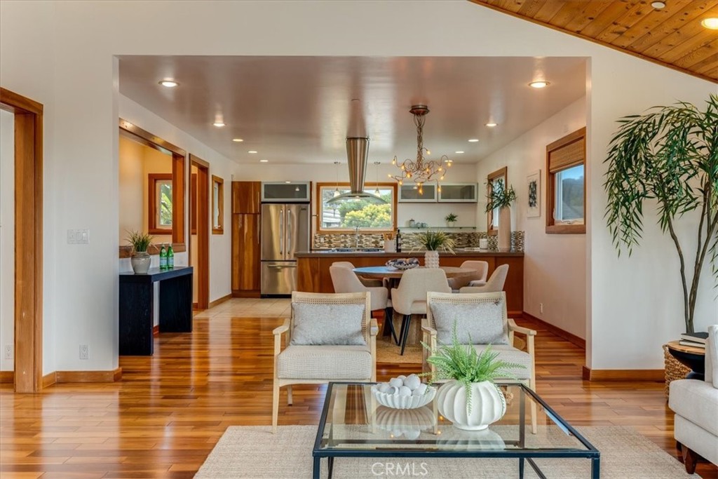 550 Vine Property Photo 19