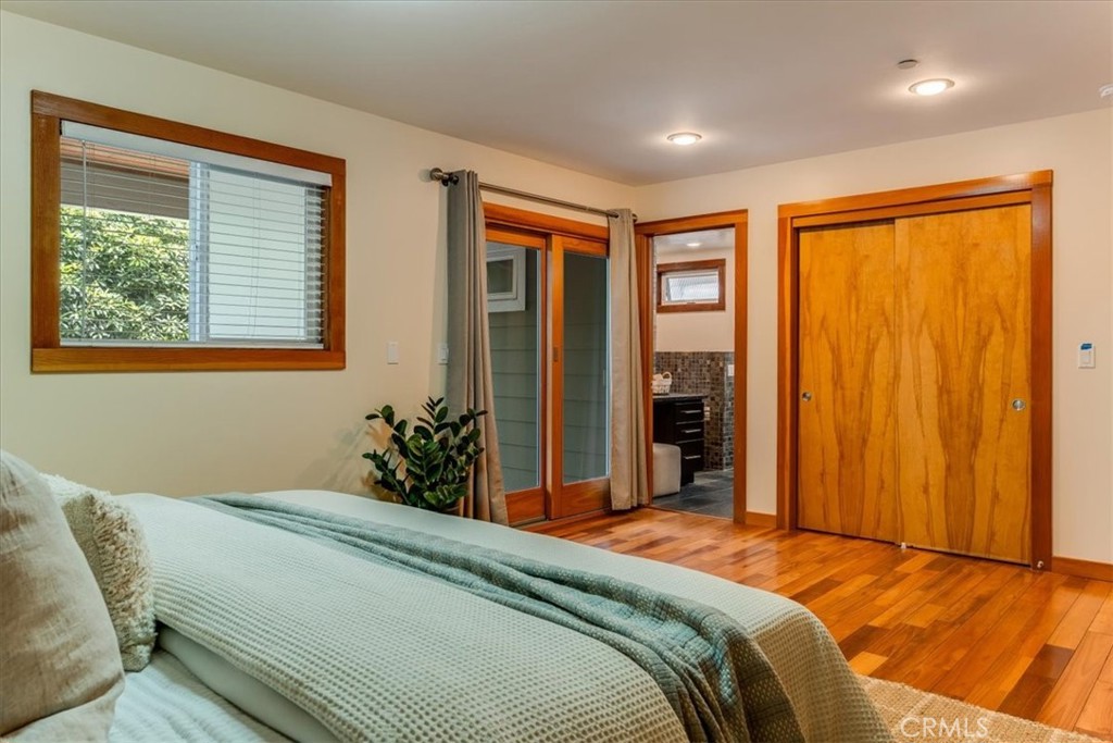 550 Vine Property Photo 41