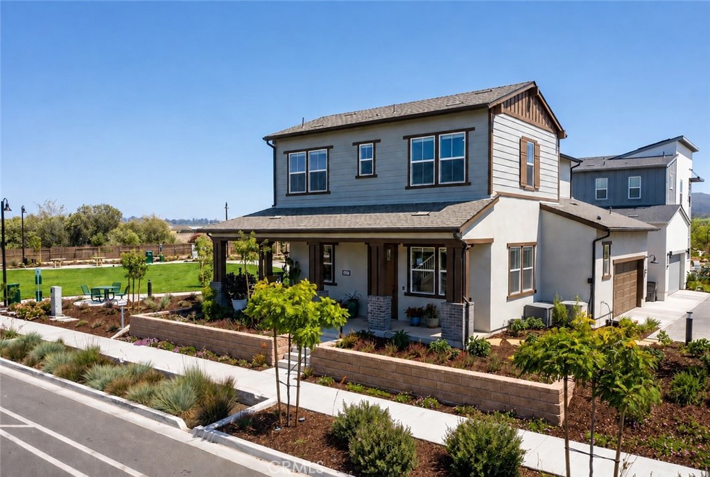 240 Foxtrot Court Property Photo 1