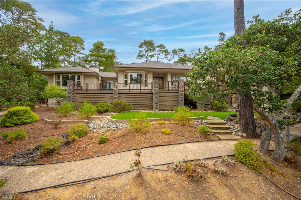 6445 Kathryn Property Photo 3