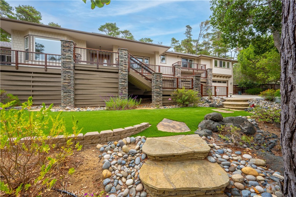 6445 Kathryn Property Photo 4