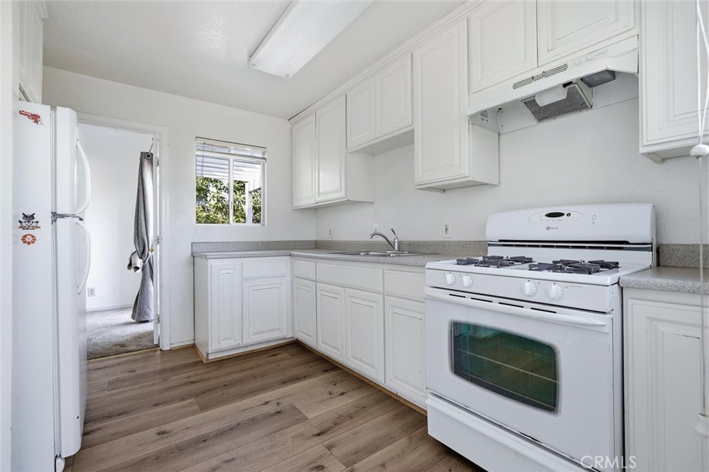 124 128 Stenner Property Photo 21