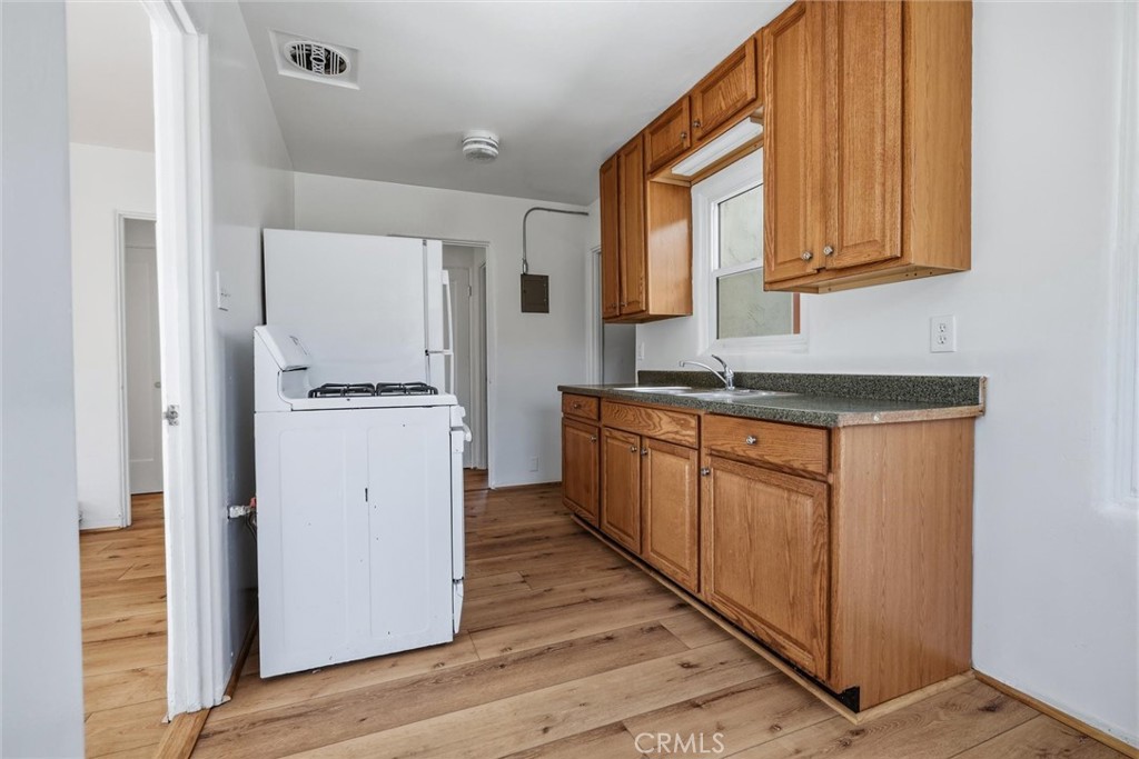 124 128 Stenner Property Photo 42