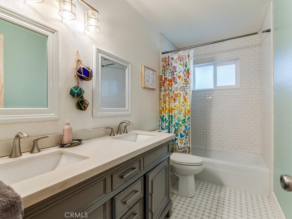 748 Woodland Property Photo 18