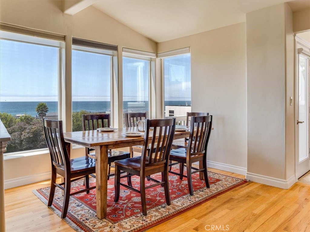 399 Wedgewood Property Photo 14