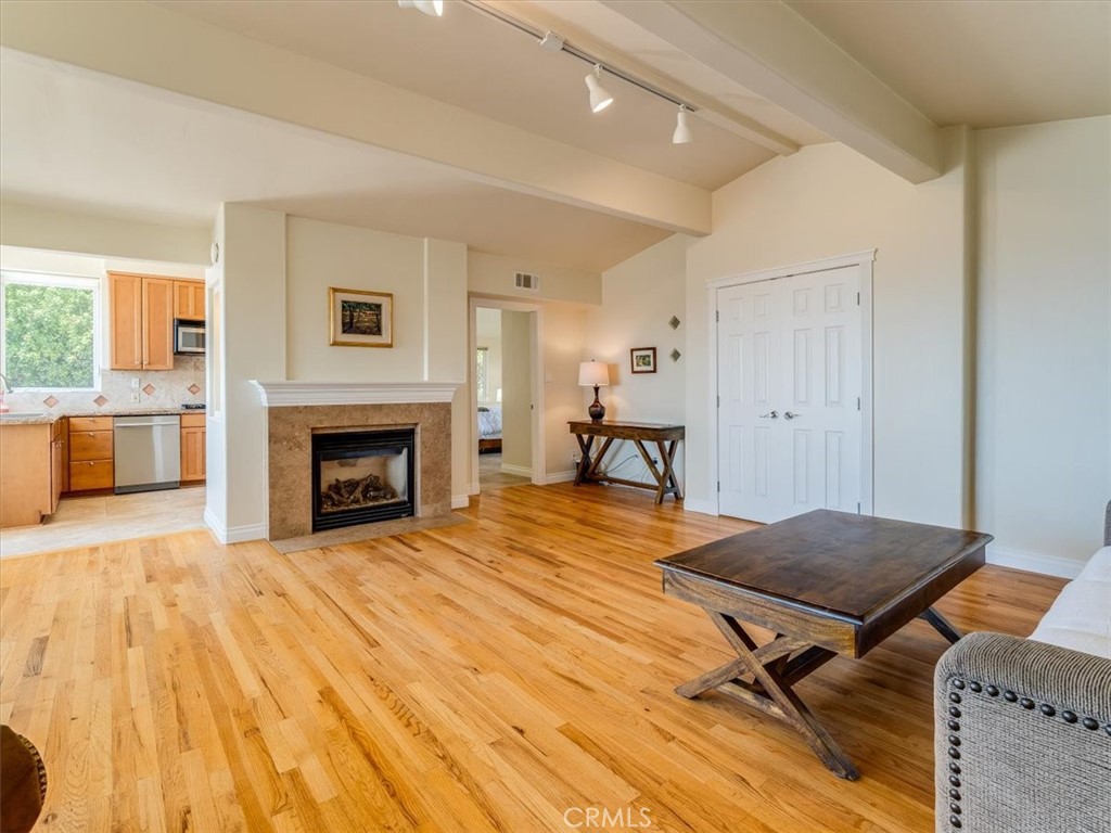 399 Wedgewood Property Photo 18