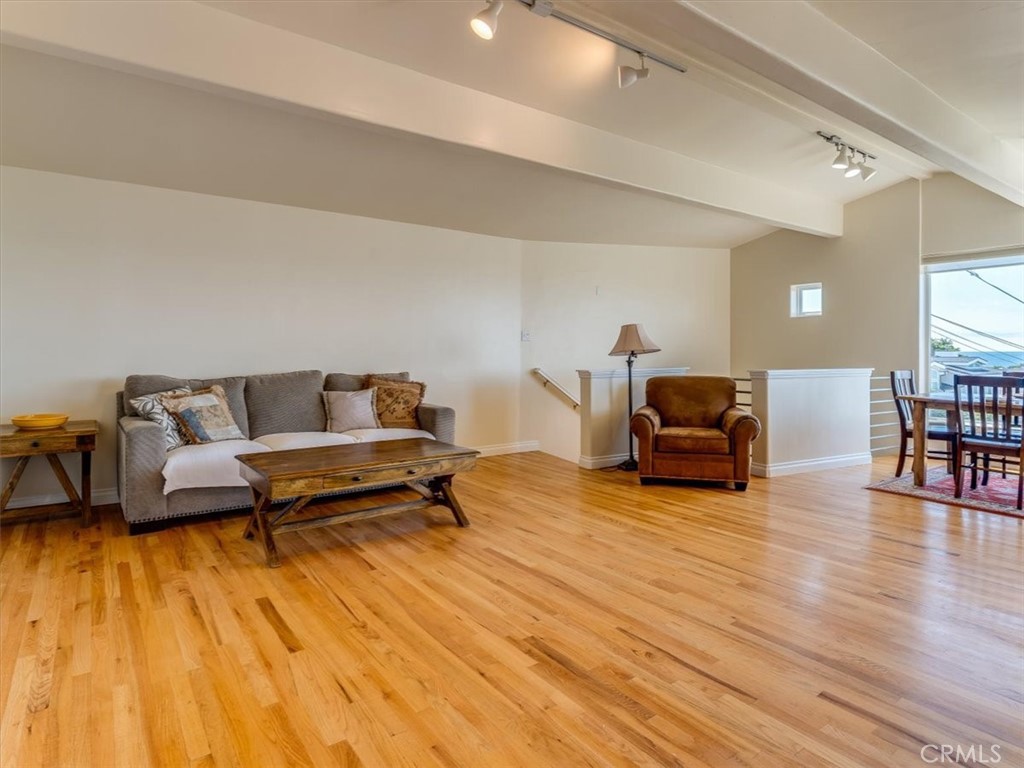 399 Wedgewood Property Photo 21