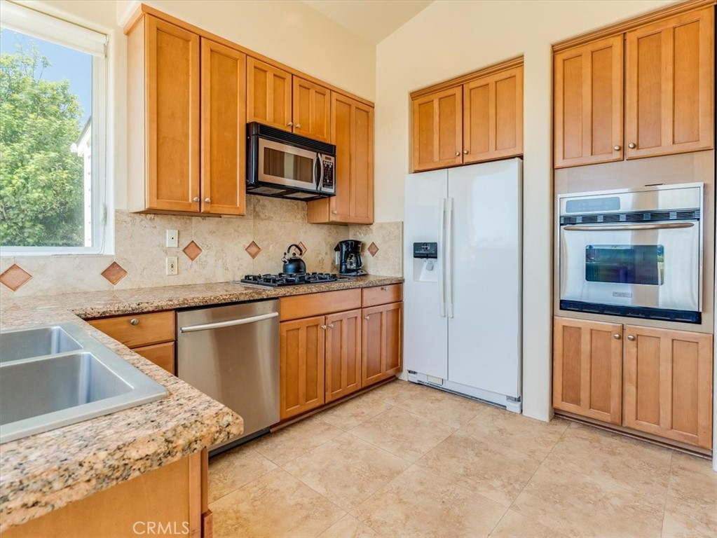 399 Wedgewood Property Photo 25