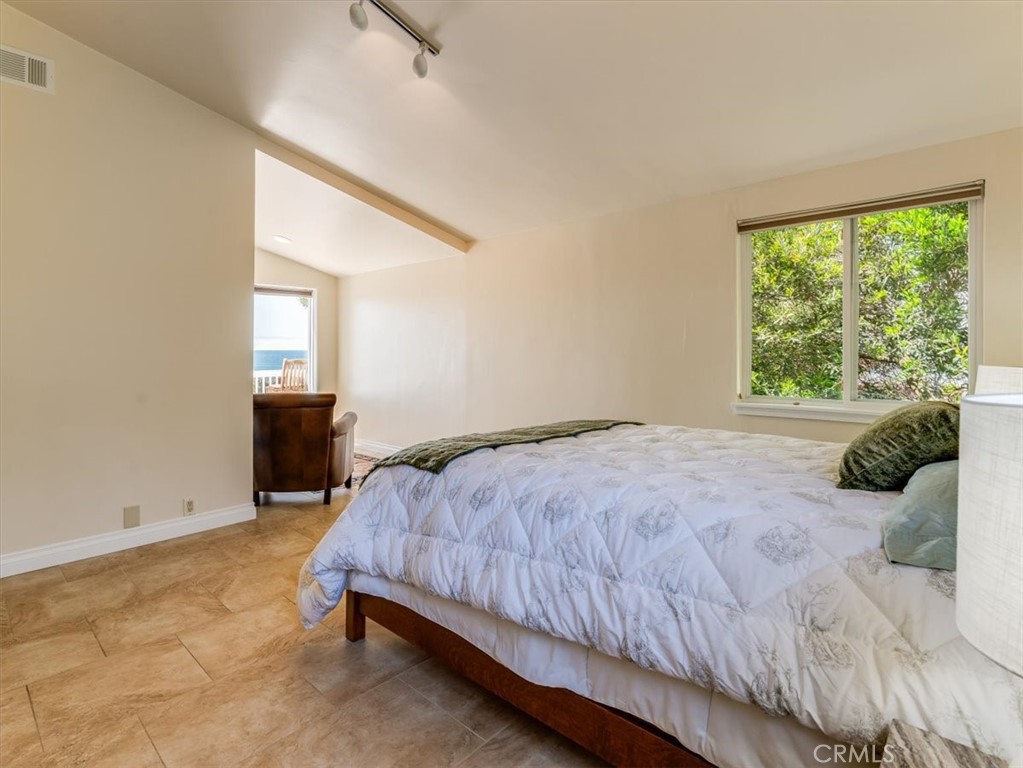 399 Wedgewood Property Photo 31