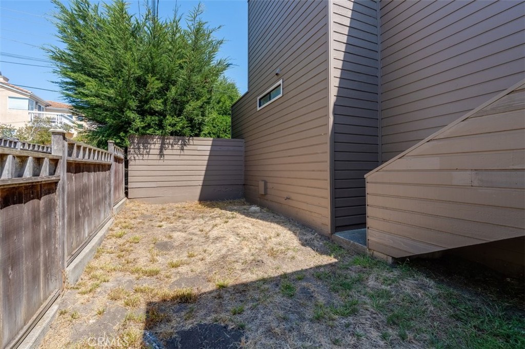 399 Warwick Property Photo 31