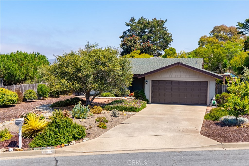 1340 Bay Oaks Property Photo 4