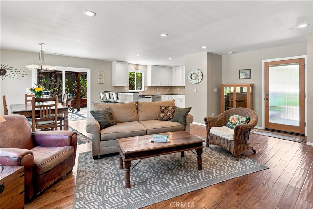 1340 Bay Oaks Property Photo 8