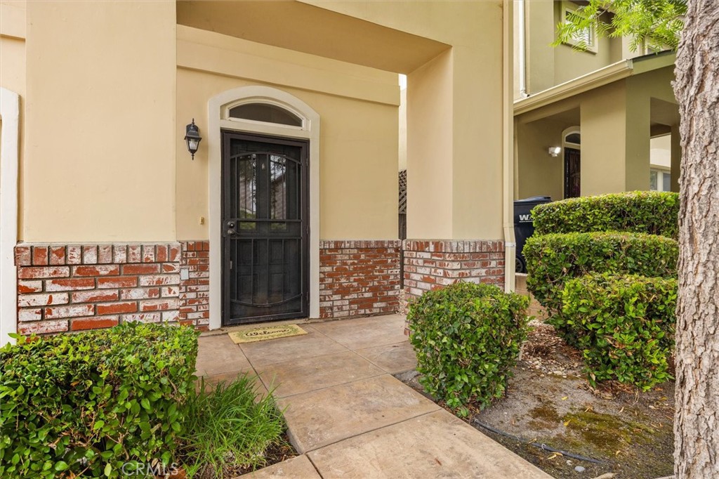 979 La Costa Court Property Photo 3