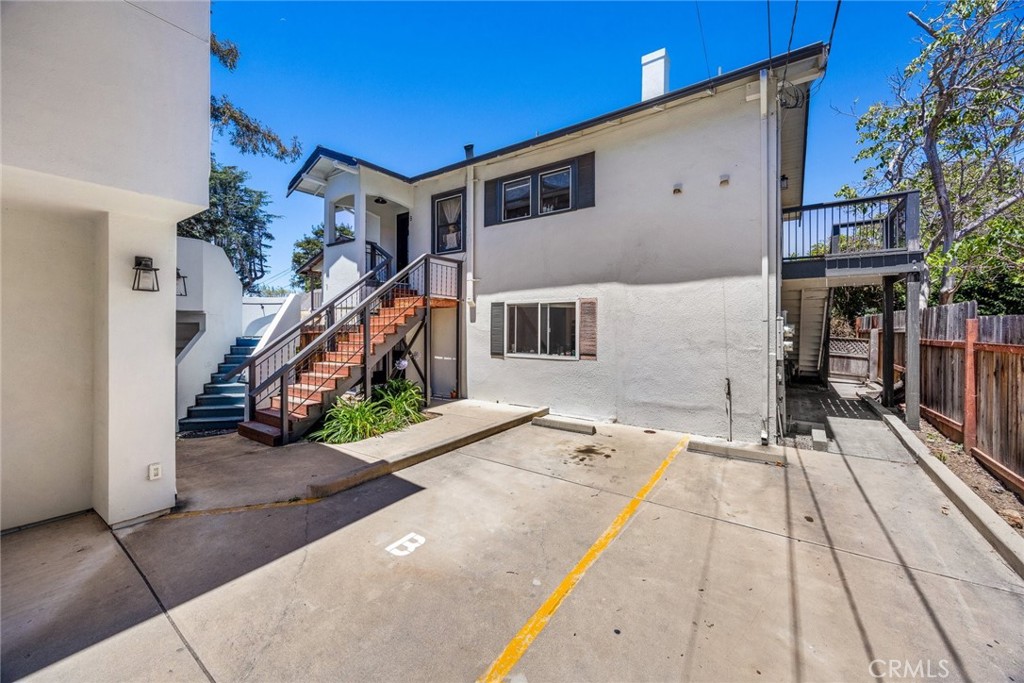 1130 Leff Street Property Photo 3