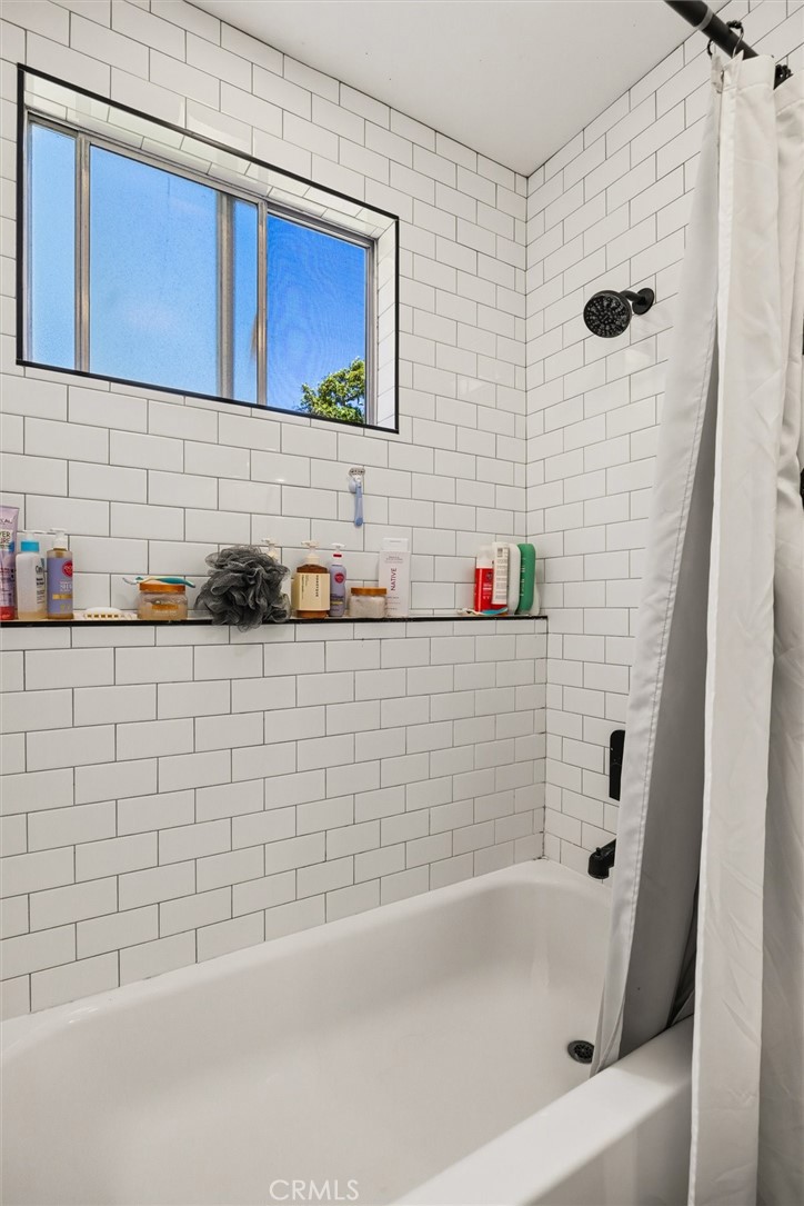 1130 Leff Street Property Photo 23