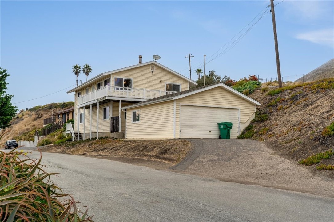 1097 Saint Mary Property Photo 4
