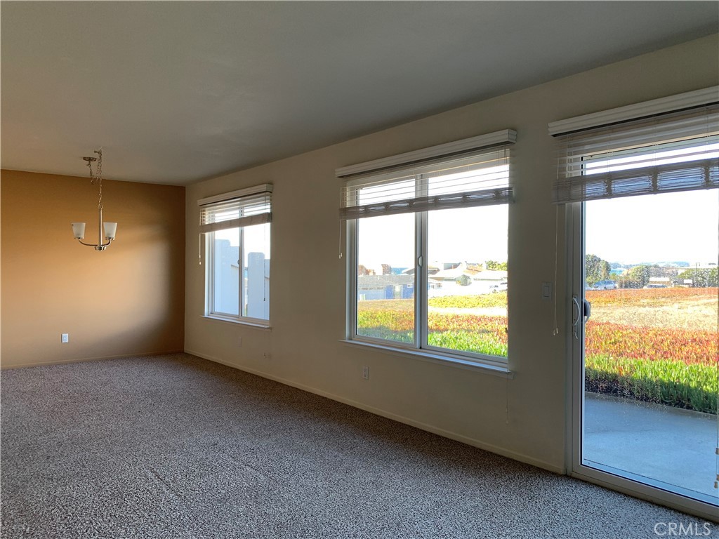 9148 Balboa Property Photo 7