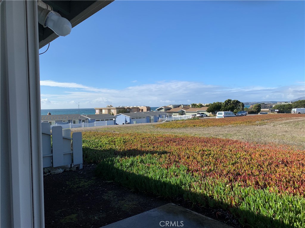 9148 Balboa Property Photo 40