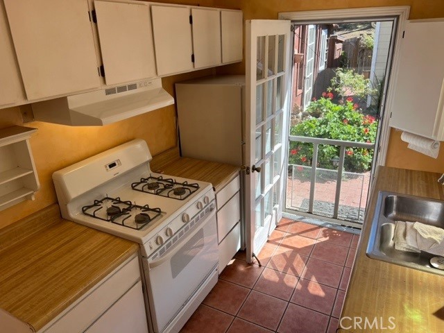 1500 Richard Property Photo 3