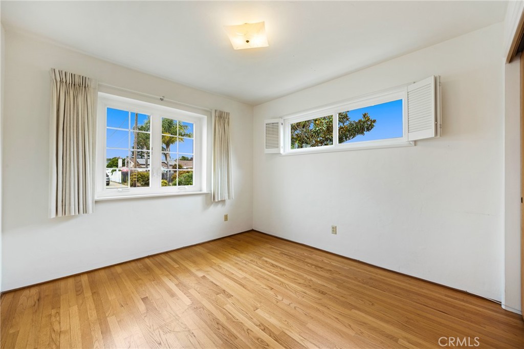 875 Olive Street Property Photo 28
