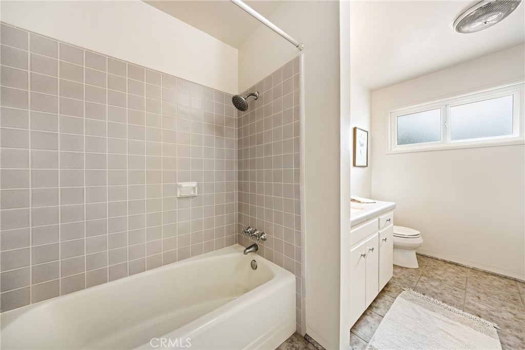 875 Olive Street Property Photo 31