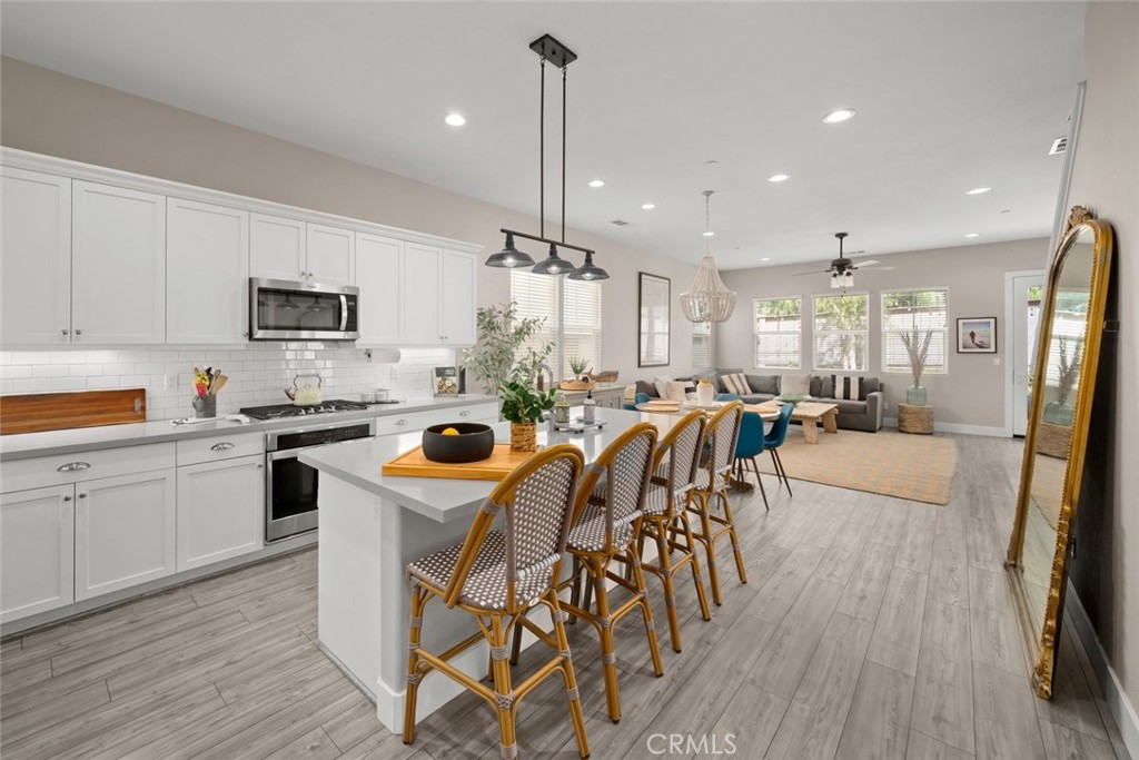 1454 Quarry Court Property Photo 4