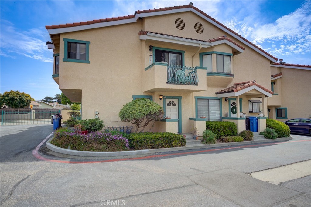 1277 Belridge 11c Property Photo 1