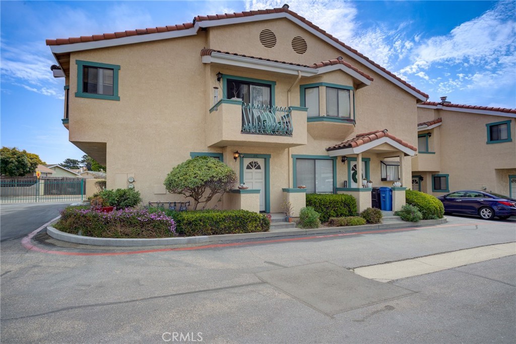1277 Belridge 11c Property Photo 6