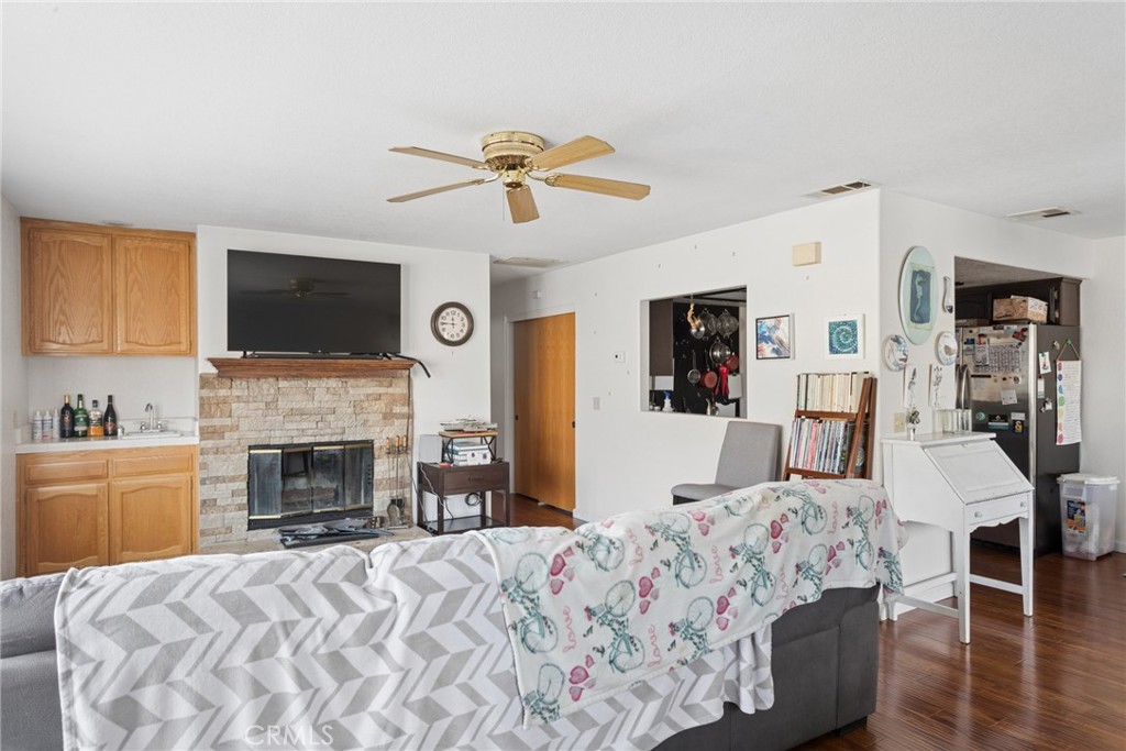 1277 Belridge 11c Property Photo 10