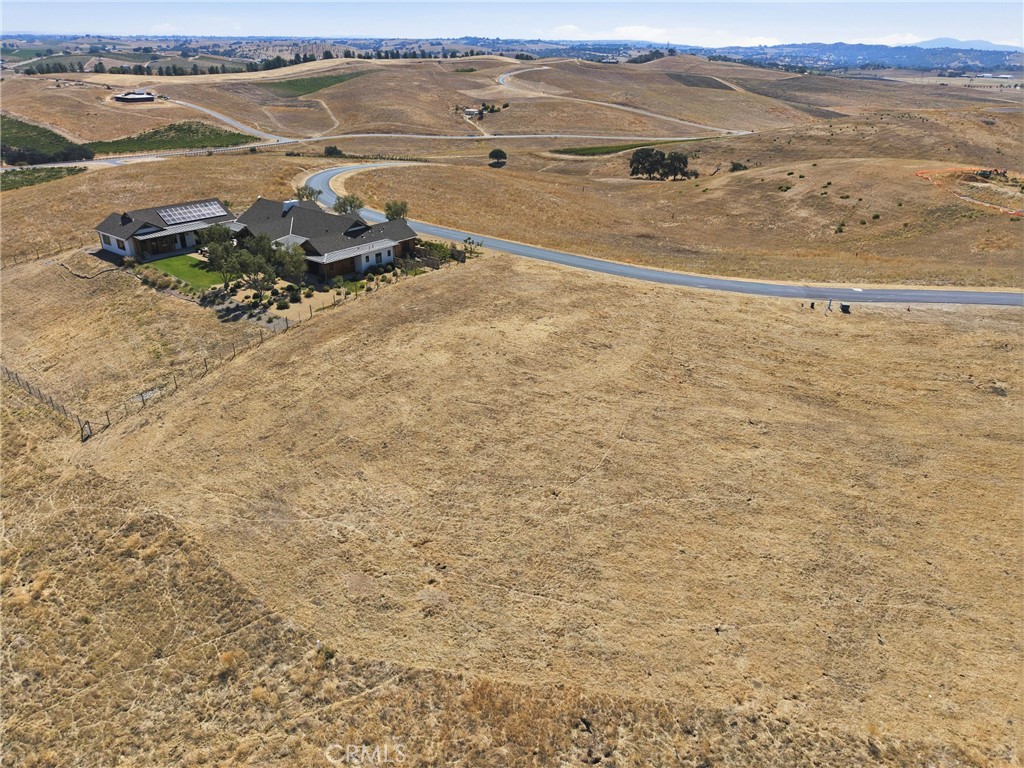 3633 Michele Circle Property Photo 3