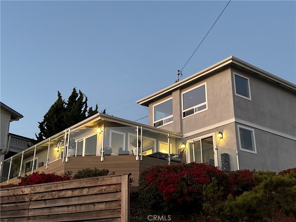 2601 Maple Property Photo 2