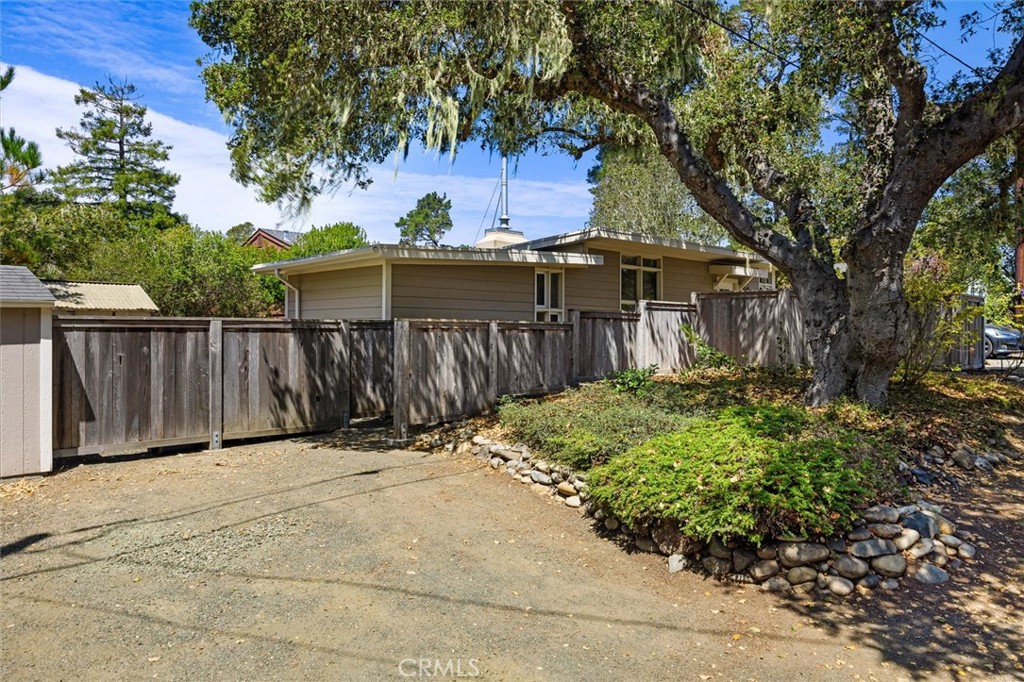 1501 Emerson Road Property Photo 32
