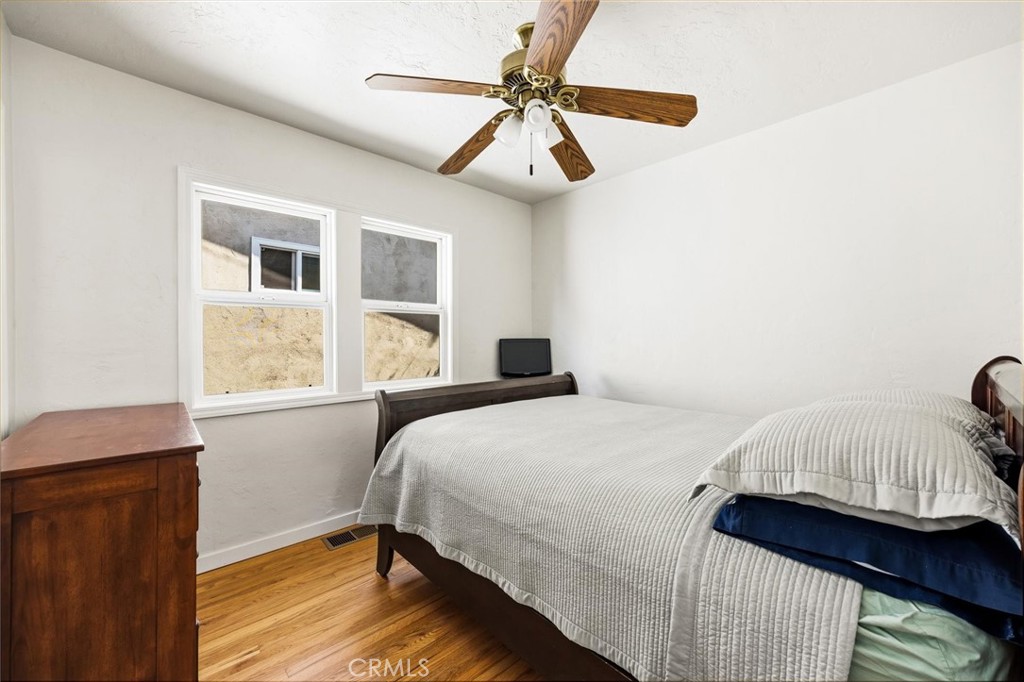 615 Grove Street Property Photo 12