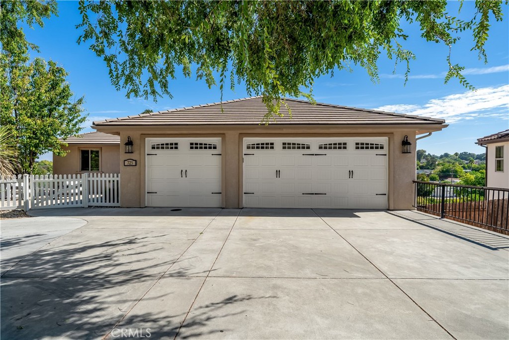 725 Red Cloud Road Property Photo 65