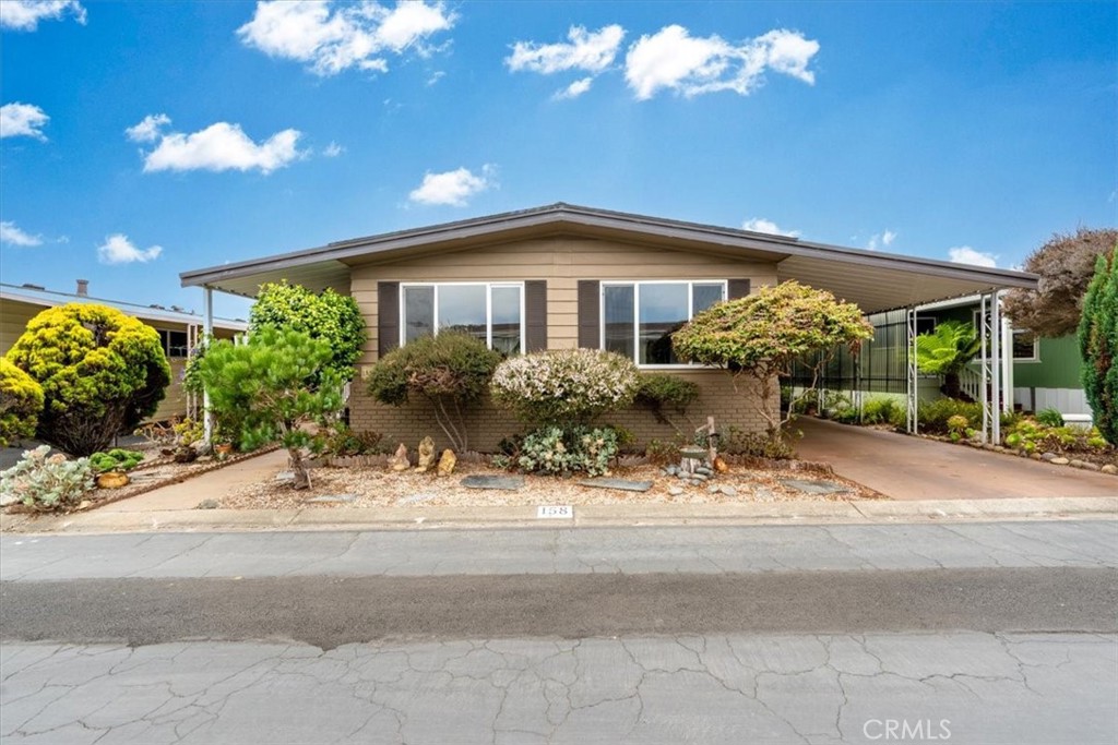633 Ramona 158 Property Photo 1