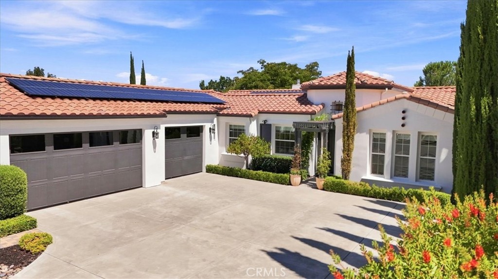 951 Vista Cerro Drive Property Photo 1