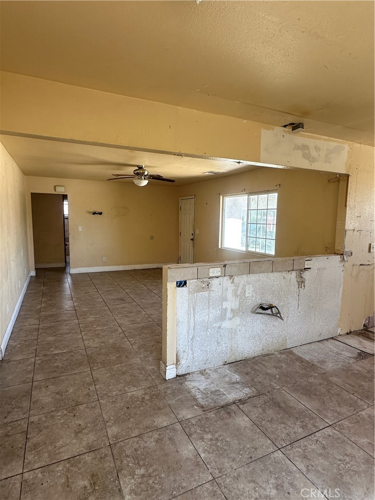 912 Meadows Property Photo 7