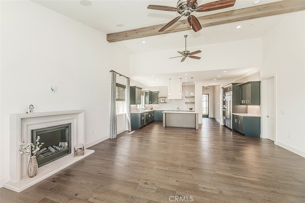 2825 E Beech Tree Property Photo 5