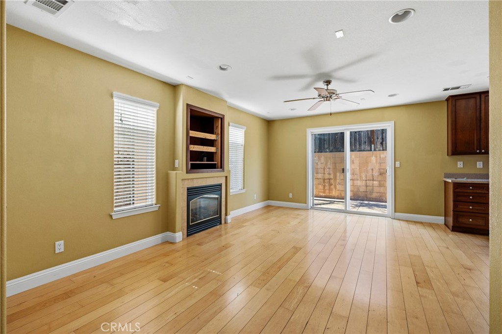 950 La Costa Court Property Photo 3