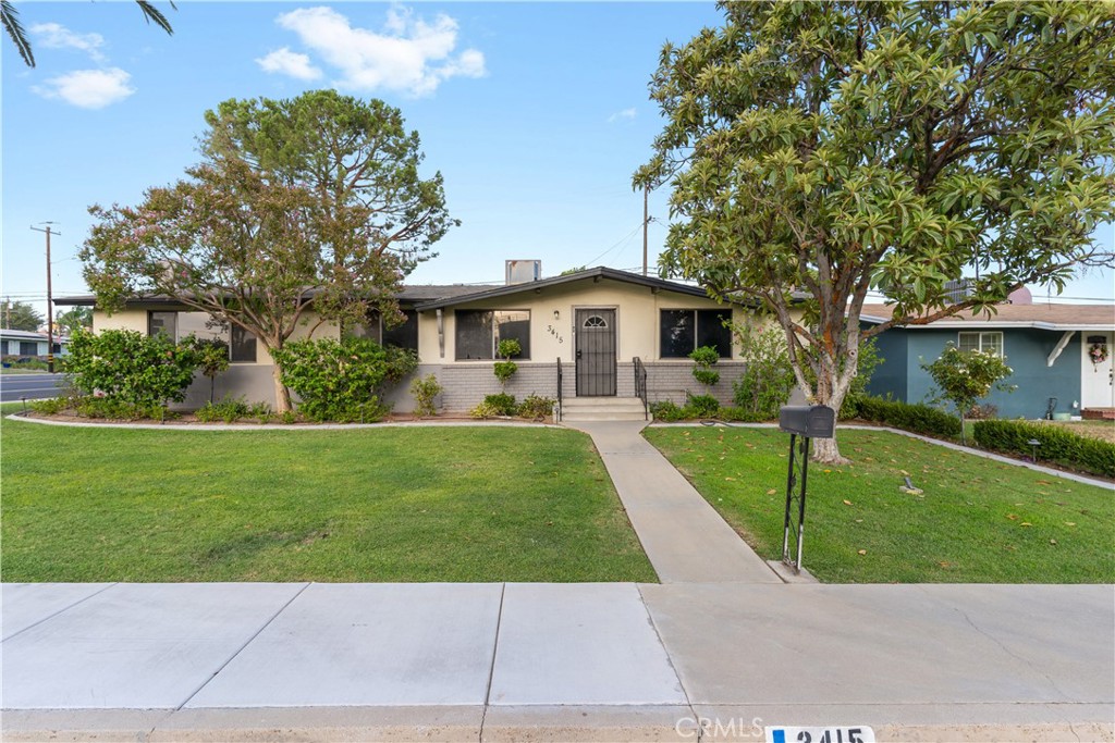 3415 Wenatchee Property Photo 1