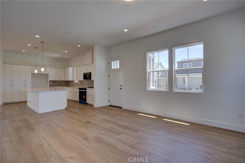 211 Kitty Hawk Court Property Photo 14