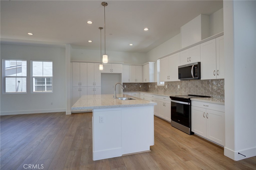 211 Kitty Hawk Court Property Photo 16