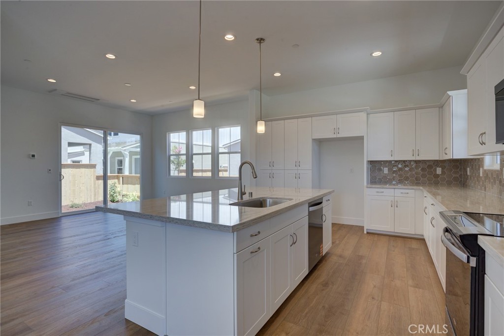 211 Kitty Hawk Court Property Photo 17