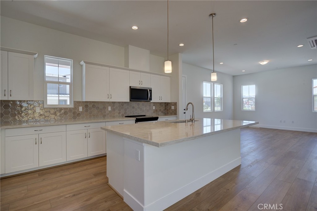 211 Kitty Hawk Court Property Photo 19