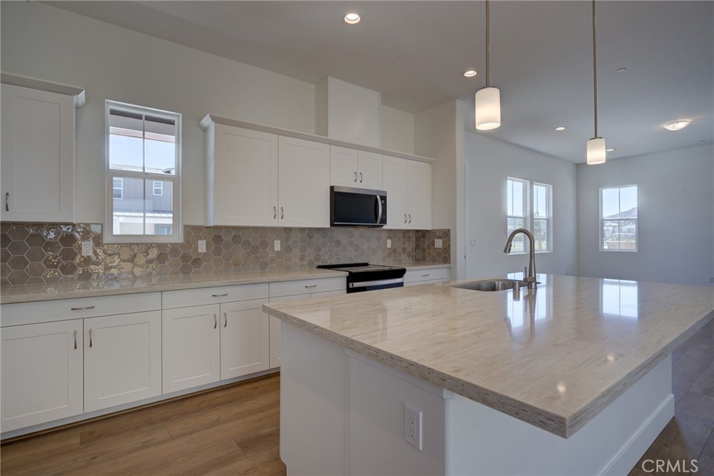 211 Kitty Hawk Court Property Photo 20