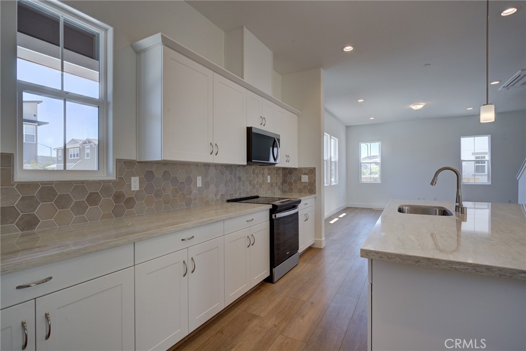 211 Kitty Hawk Court Property Photo 21