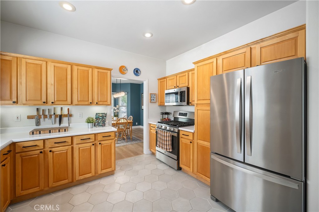 841 Coiner Court Property Photo 4